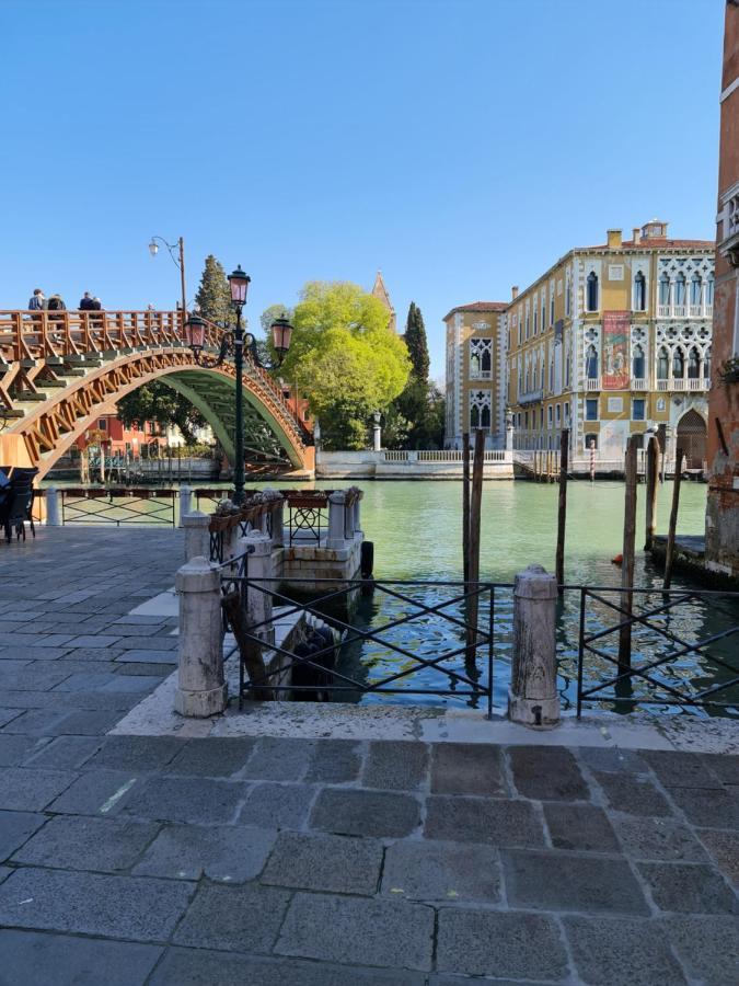Friendly Venice Suites Exterior photo